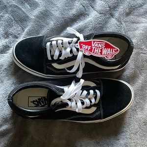 Vans Old Skool Low Top NWT Size 8.5M